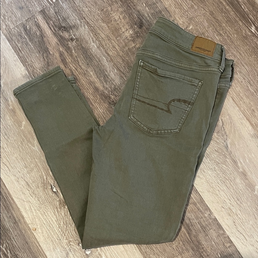 American Eagle Outfitters Olive Green Super Stretch Size 10 jeans